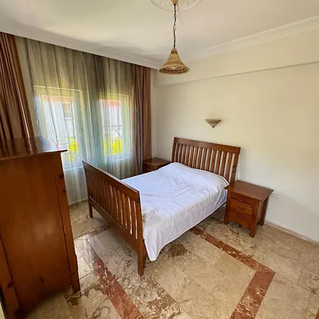 Fethiye'de Doga Manzarali וילה