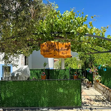 Fethiye'de Doga Manzarali וילה
